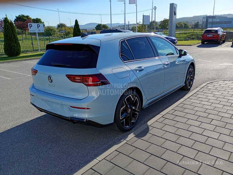 Volkswagen Golf 8 2.0TDI R Line