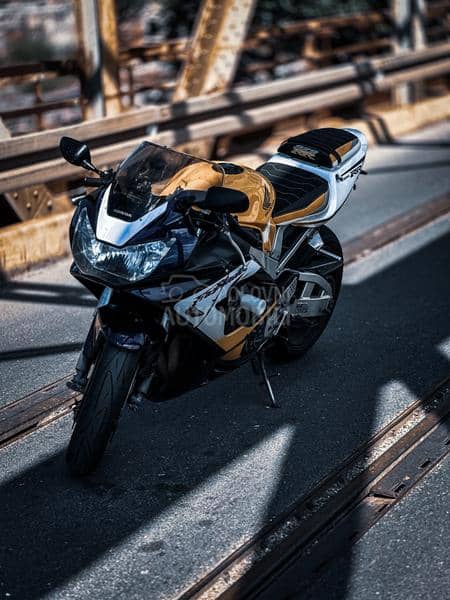 Honda CBR 929