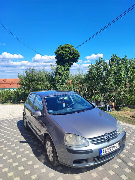 Volkswagen Golf 5 1.9 TDI 105k