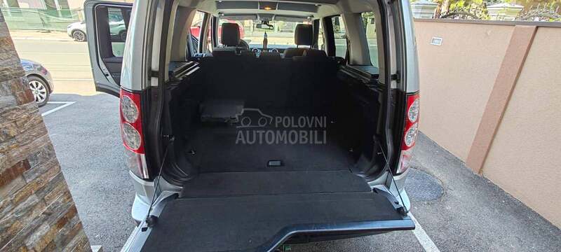 Land Rover Discovery 4