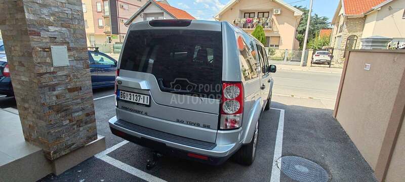 Land Rover Discovery 4