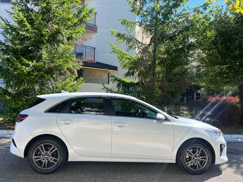 Kia cee`d 1.0 t-gdi