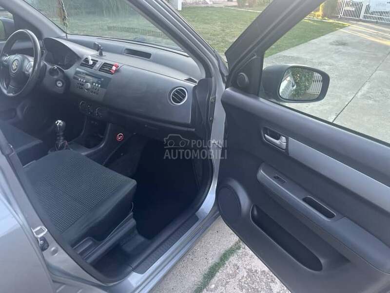 Suzuki Swift 1.3