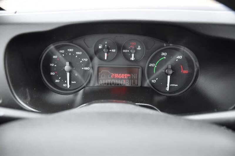 Iveco Daily 35S13 4,30M SANDUK