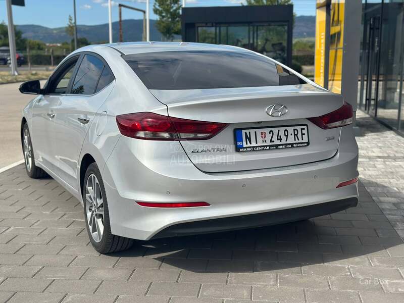 Hyundai Elantra 1.6 GLS 6MT