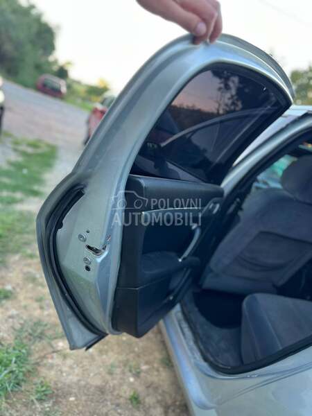 Vrata Zadnja Leva EZRC