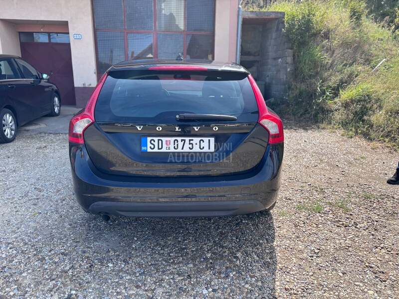 Volvo V60 