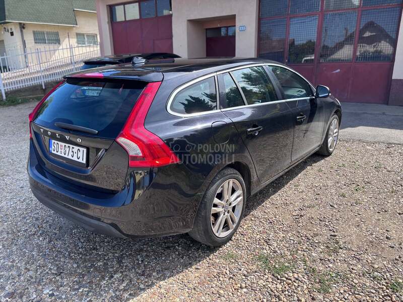 Volvo V60 