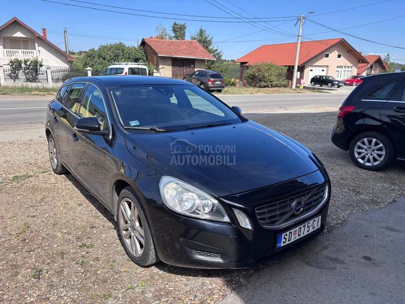Volvo V60 