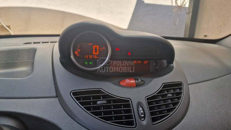 Renault Twingo 1,2ben auto