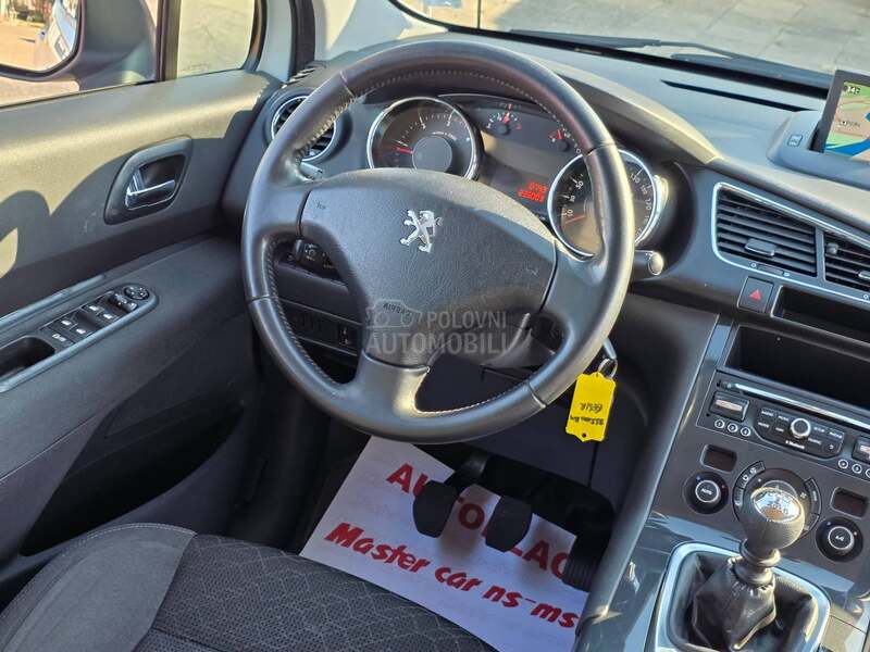Peugeot 3008 1.6hdi NAV I