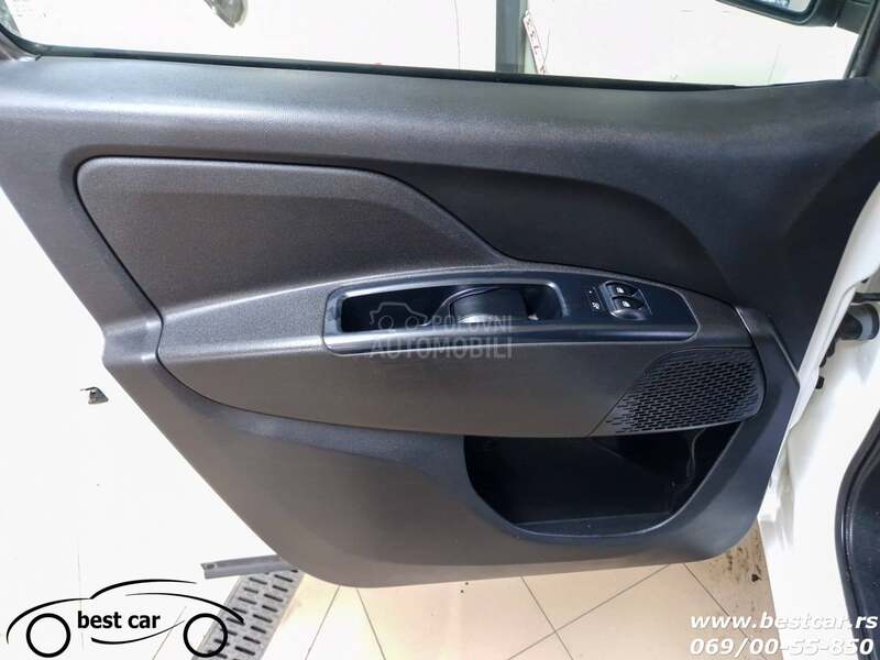 Fiat Doblo MAXI 3 Sedista CNG
