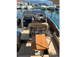 Cranchi E30 slika 9