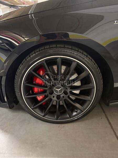 Mercedes Benz A 35 AMG 