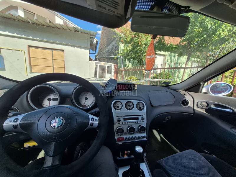Alfa Romeo 156 