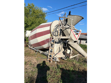 Mercedes Benz mikser bure