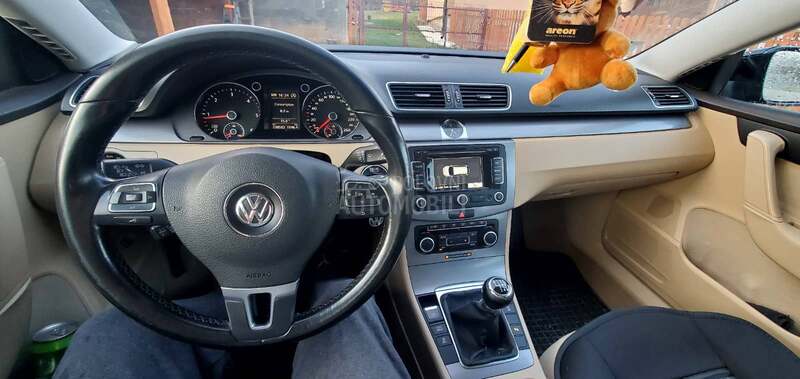 Volkswagen Passat B7 