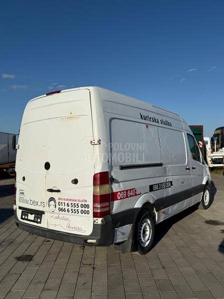 Mercedes Benz Sprinter 311