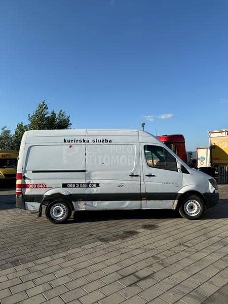 Mercedes Benz Sprinter 311