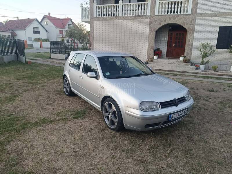 Volkswagen Golf 4 GTI AUM