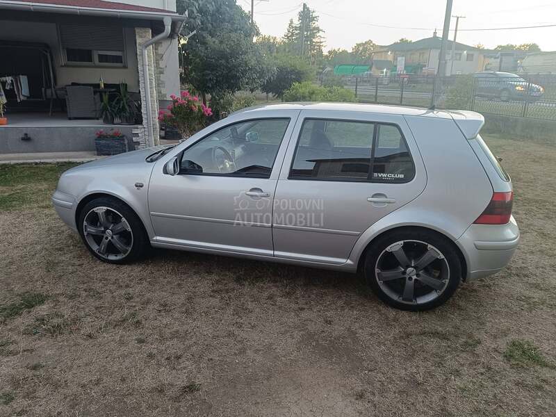 Volkswagen Golf 4 GTI AUM