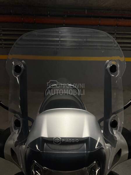 Piaggio Beverly 300s HPE