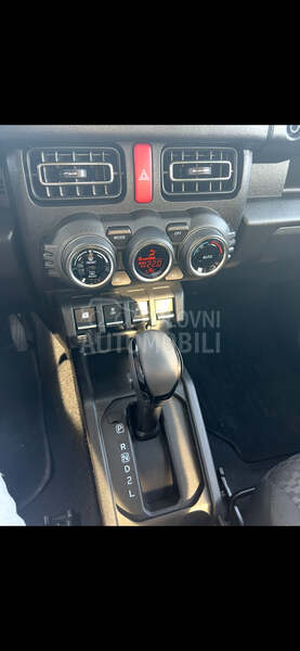 Suzuki Jimny 1.5 GLX 4WD