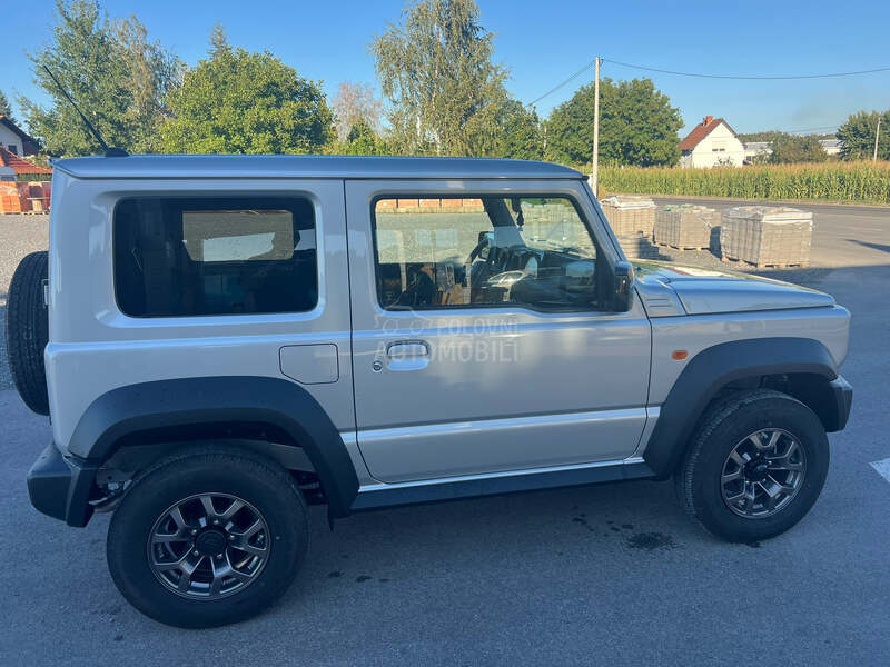 Suzuki Jimny 1.5 GLX 4WD