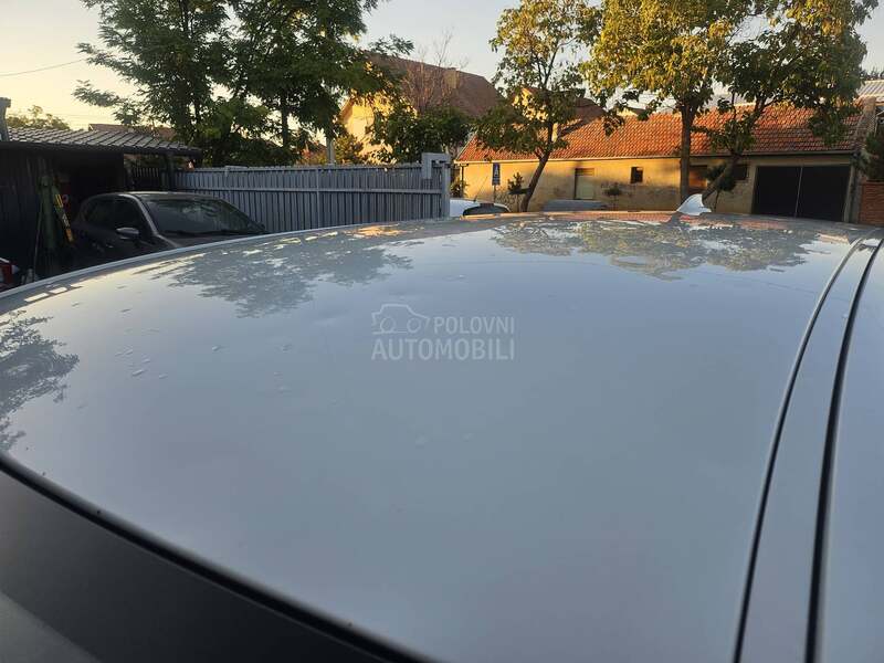 BMW 218 head-up tourier