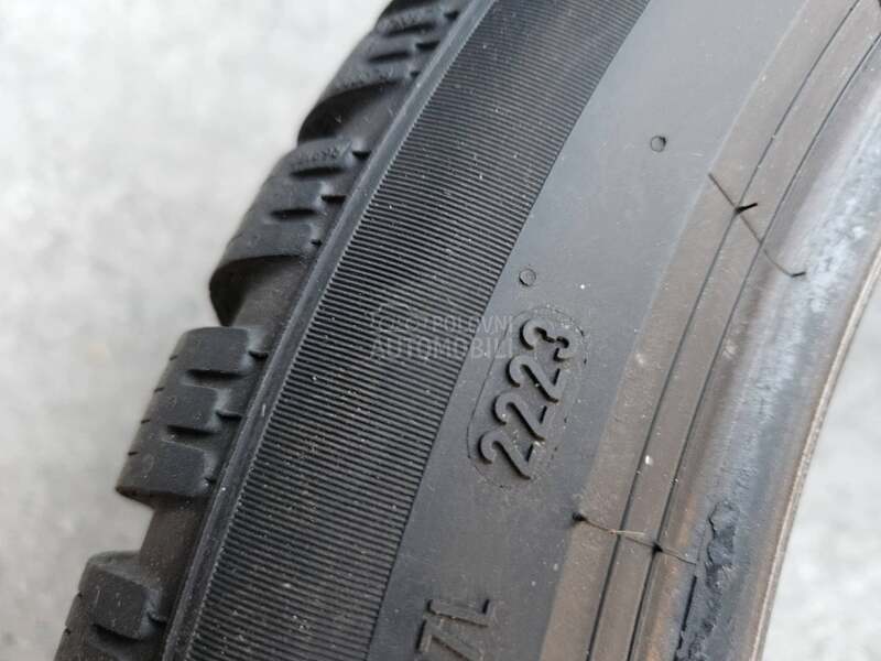 Pirelli 225/45 R17 Zimska
