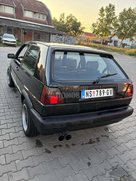 Volkswagen Golf 2 1.8