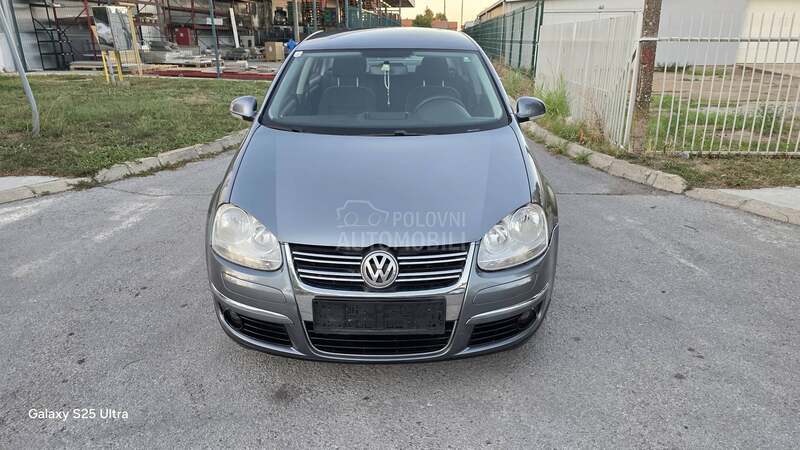 Volkswagen Jetta 1.6 fsi