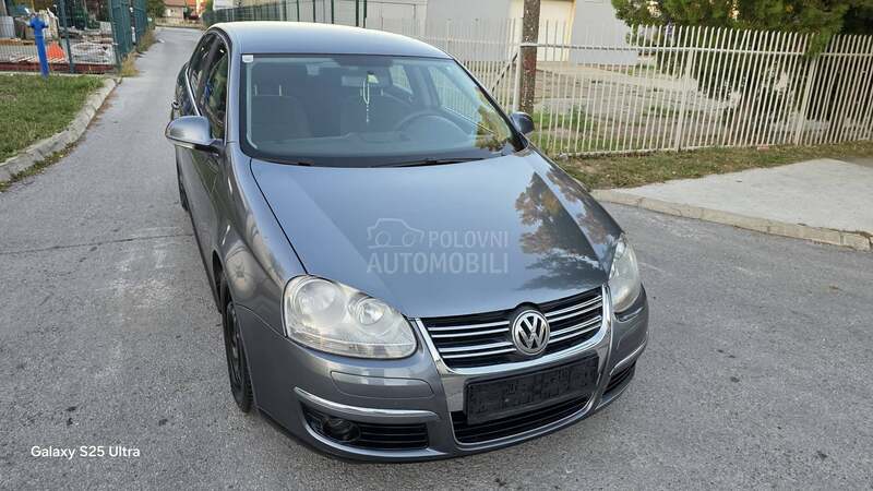 Volkswagen Jetta 1.6 fsi