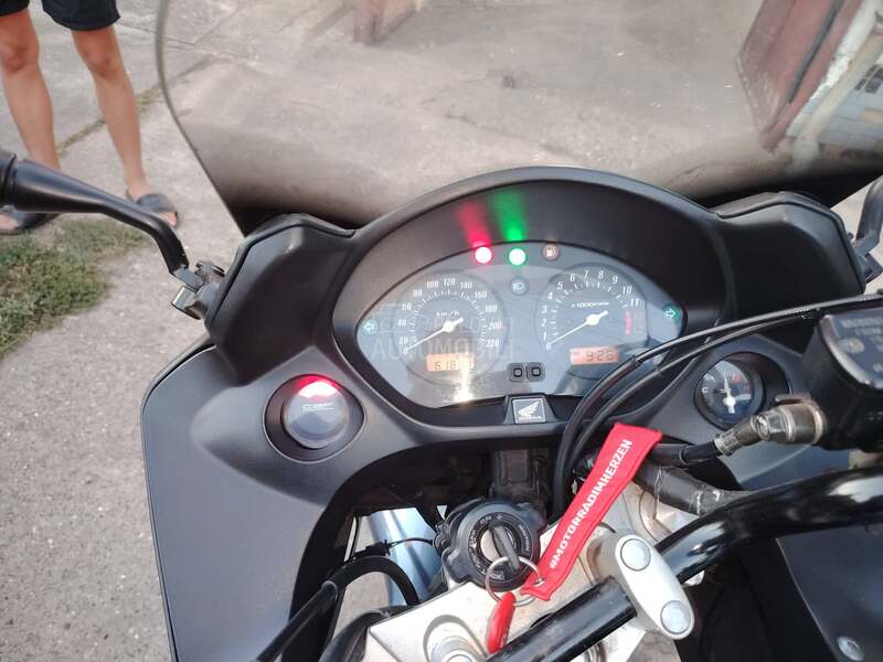 Honda CBF 600