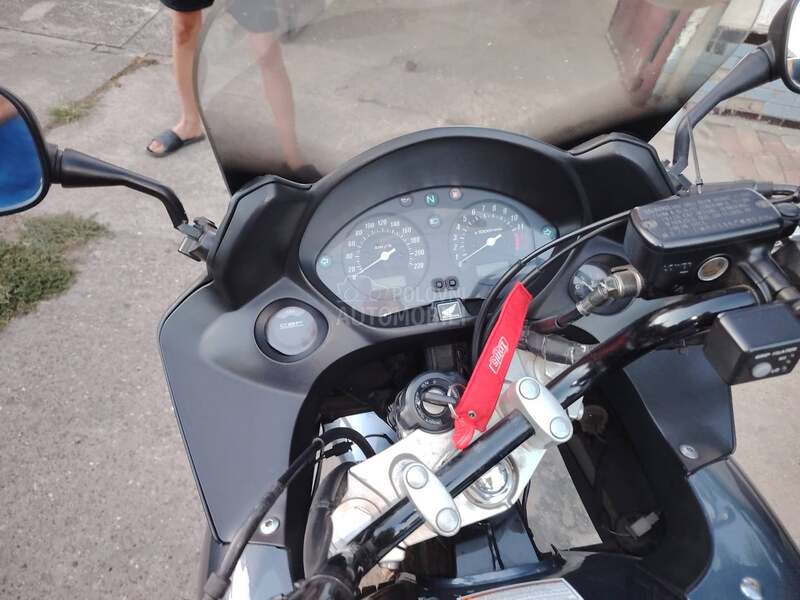 Honda CBF 600
