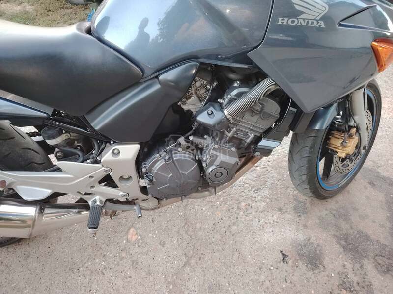 Honda CBF 600