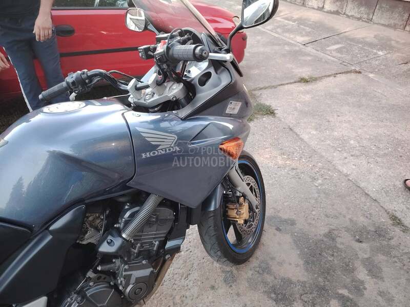 Honda CBF 600