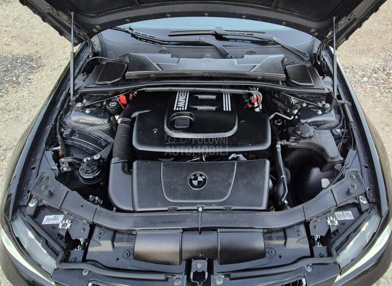 BMW 320 N.A.V.I   A.U.T.O.M