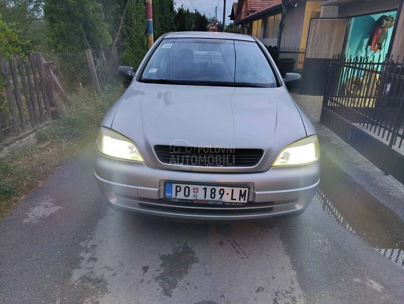 Opel Astra G 1.6
