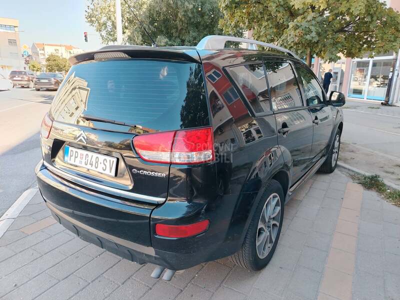 Citroen C-Crosser 2.2 HDI NOV NOV