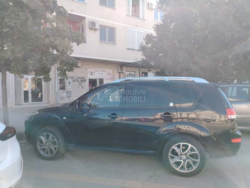 Citroen C-Crosser 2.2 HDI NOV NOV