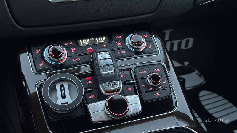 Audi A8 4.2TDI/S-LINE/MATRIX