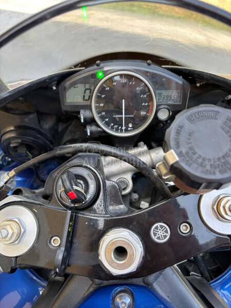 Yamaha R1