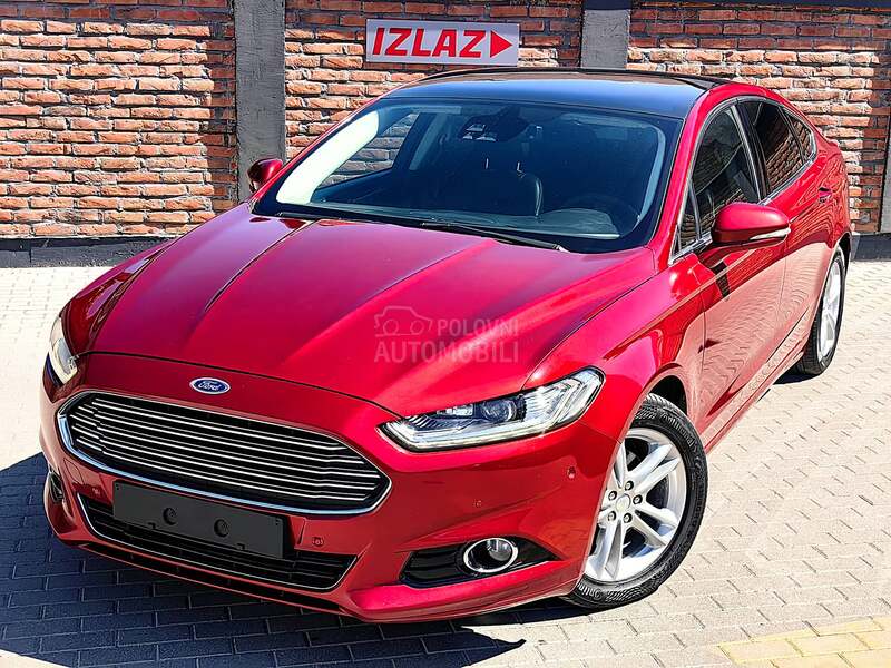 Ford Mondeo 180ps PAN0 LED NAVl