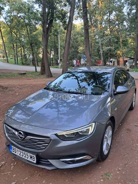 Opel Insignia 
