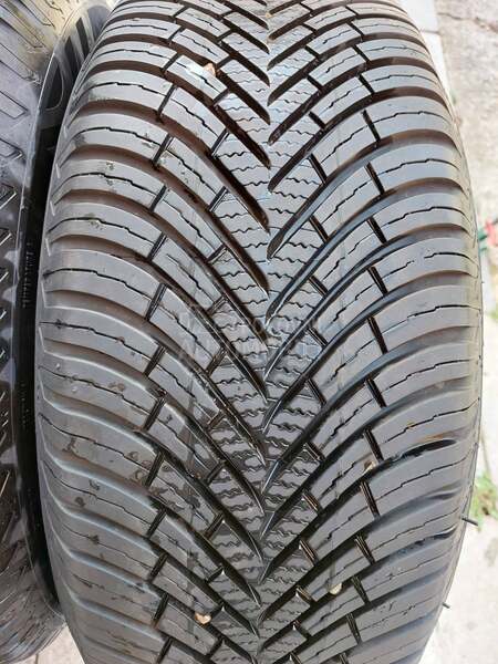 Vredestein 225/60 R16 Sve sezone