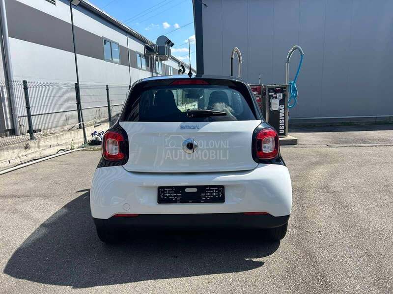 Smart ForFour 1.0