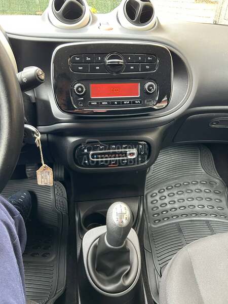 Smart ForFour 1.0