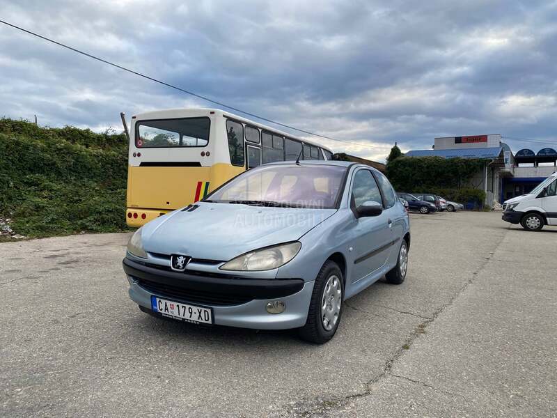 Peugeot 206 