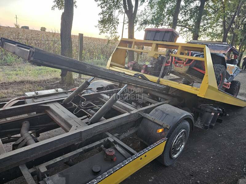 Mercedes Benz VARIO 818d